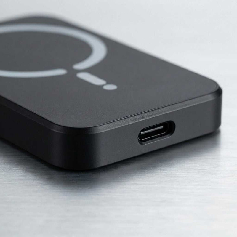 Magnetic Wireless Portable Power Bank